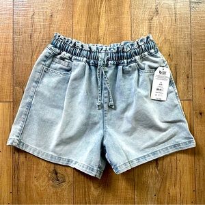 Time and Tru Size S 4-6 “paper bag” shorts! Brand new with tags, never worn.